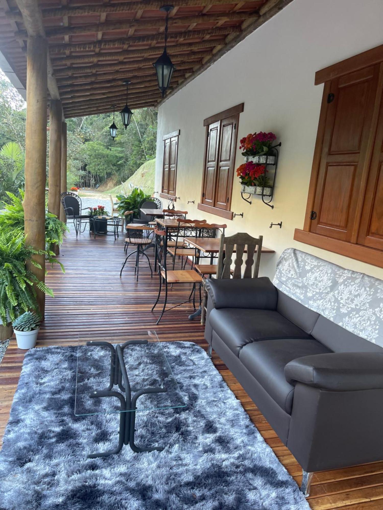 Pousada Sitio Das Pedras โดมิงกอส มาร์ตินส์ ภายนอก รูปภาพ